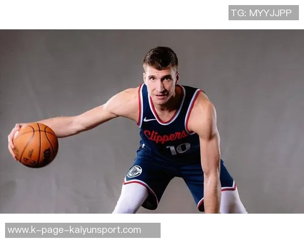 博格丹分享战胜灰熊的秘诀：拉开空间与精准阅读比赛局势的重要性