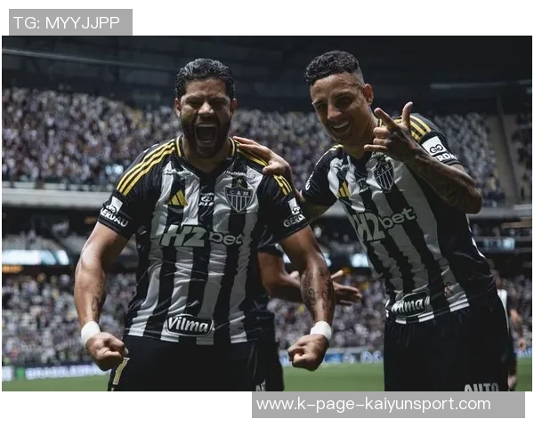 恭喜若日尼奥荣膺2025赛季巴甲最佳后腰奖项分享领奖瞬间